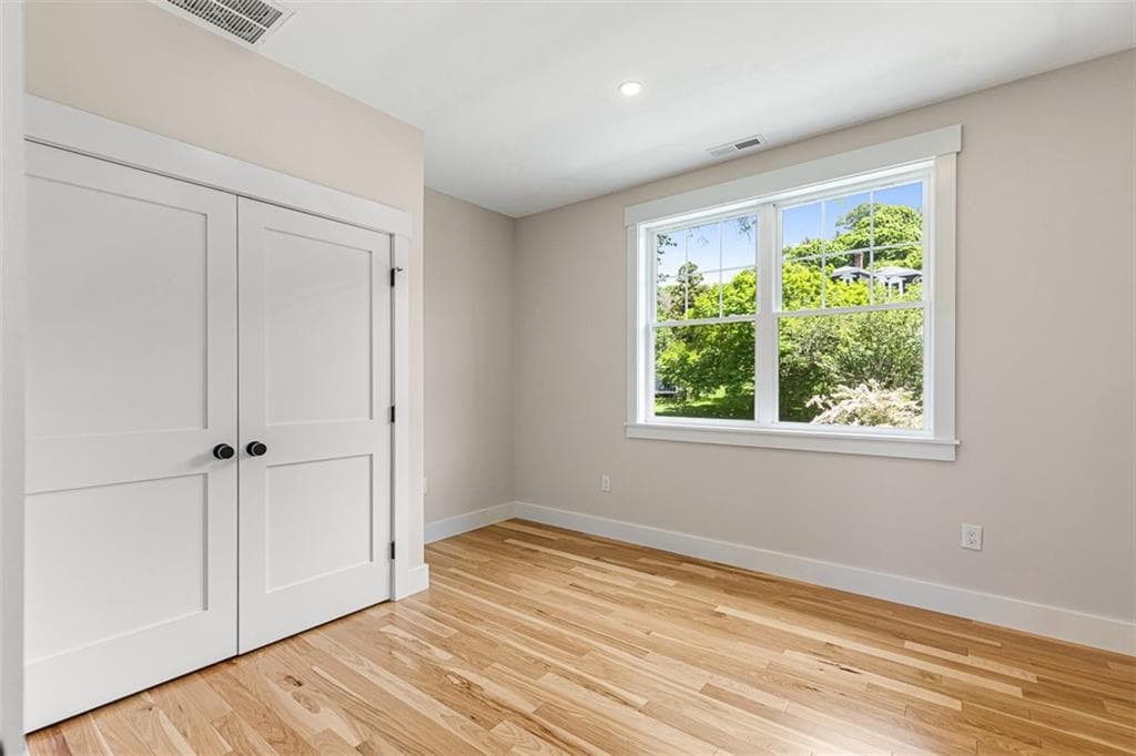 22 Farnsworth Avenue photo 37