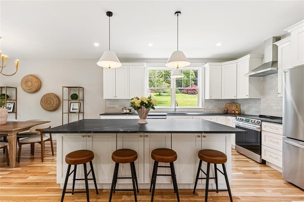 22 Farnsworth Avenue photo 15
