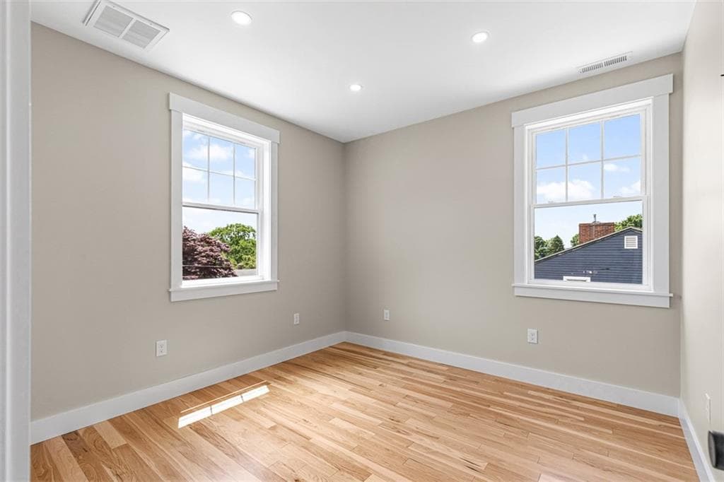 22 Farnsworth Avenue photo 39