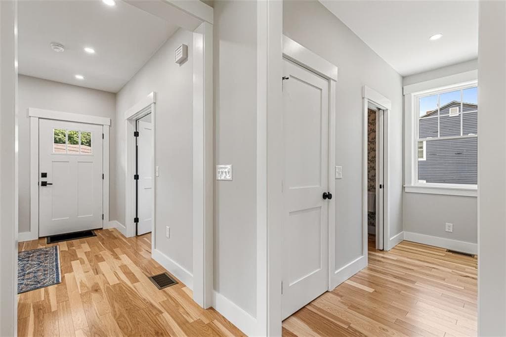 22 Farnsworth Avenue photo 21