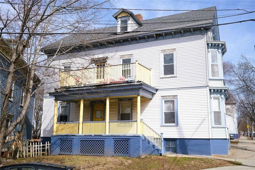 Multi Family at 114 Camp Street, Providence, photo 2 of 20