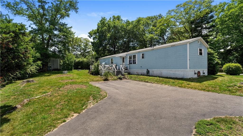 Single Family Residence at 465 57 Gardiner Road, Richmond, photo 6 of 23