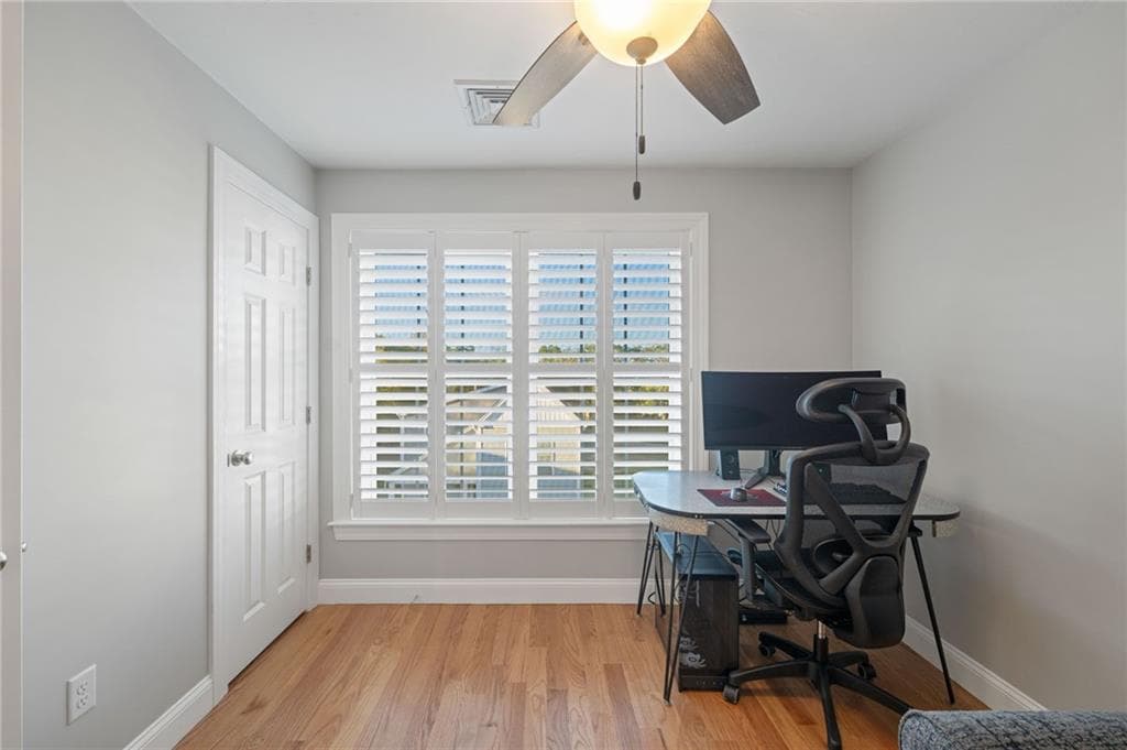 Condominium at 1 Old County Village Way UNIT E, Smithfield, photo 23 of 42