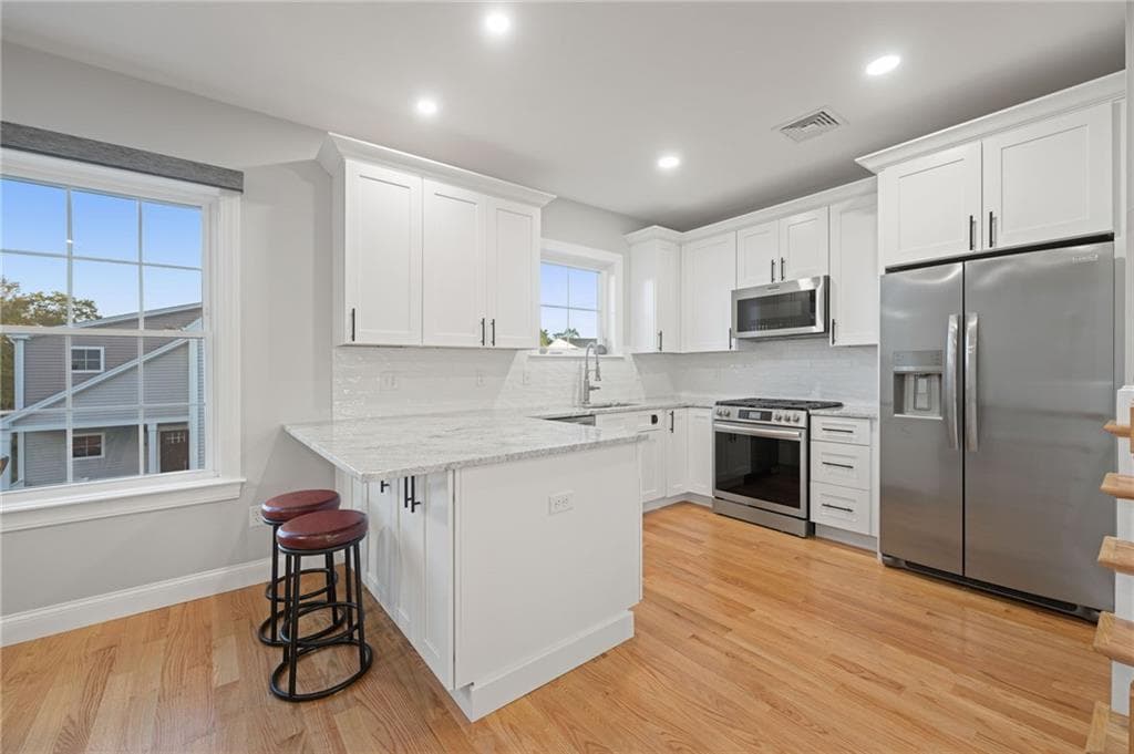 Condominium at 1 Old County Village Way UNIT E, Smithfield, photo 6 of 42