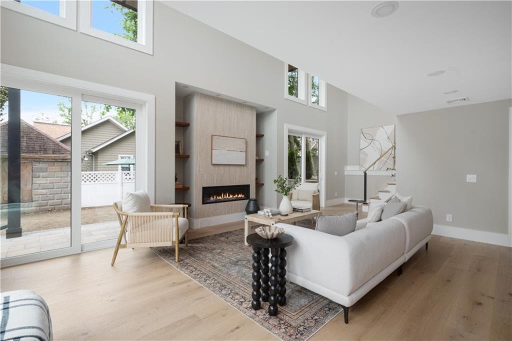 43 12th Street UNIT B photo 6