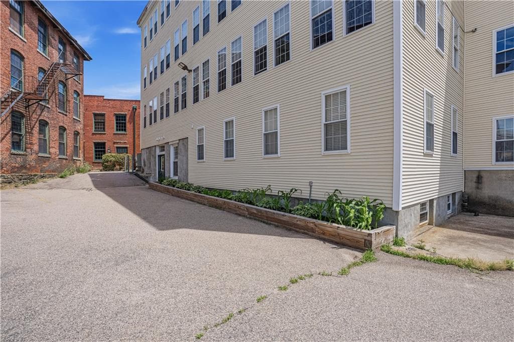 148 Bernon Street UNIT 7 photo 40