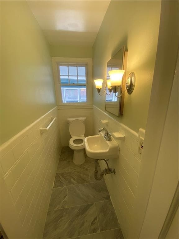 Single Family Residence at 40 AMHERT Avenue, Pawtucket, photo 14 of 26