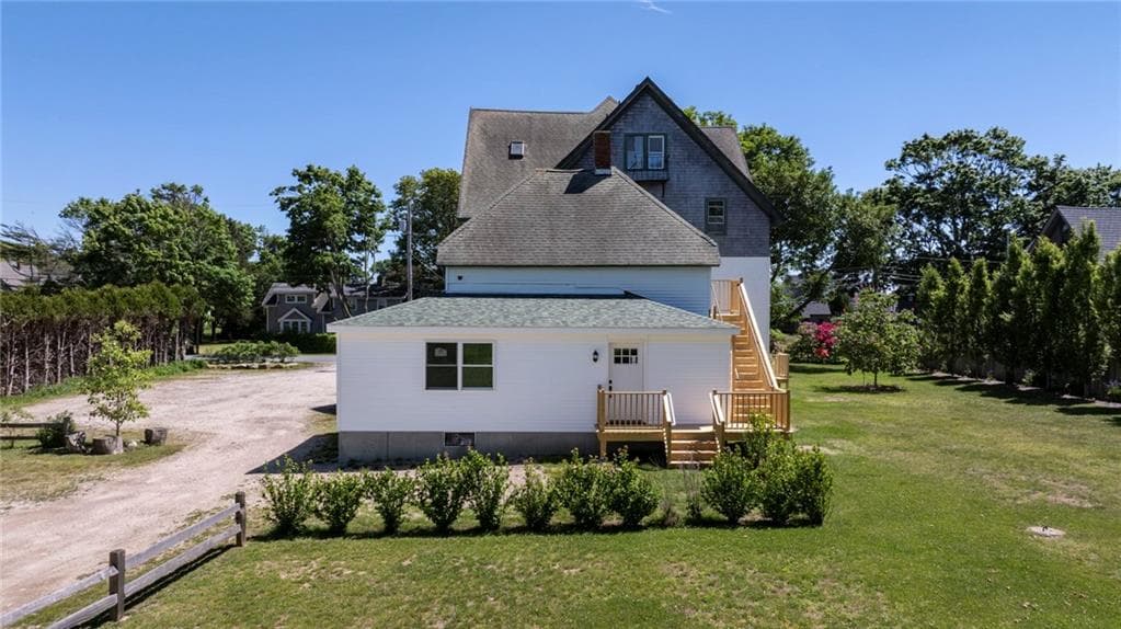 Multi Family at 28 Park Avenue, South Kingstown, photo 5 of 37