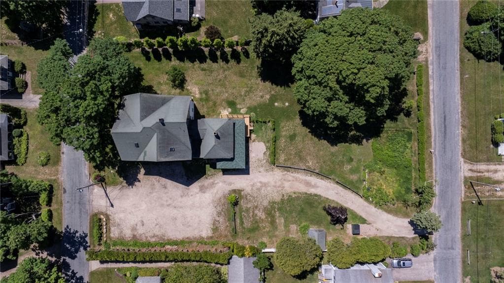 Multi Family at 28 Park Avenue, South Kingstown, photo 8 of 37