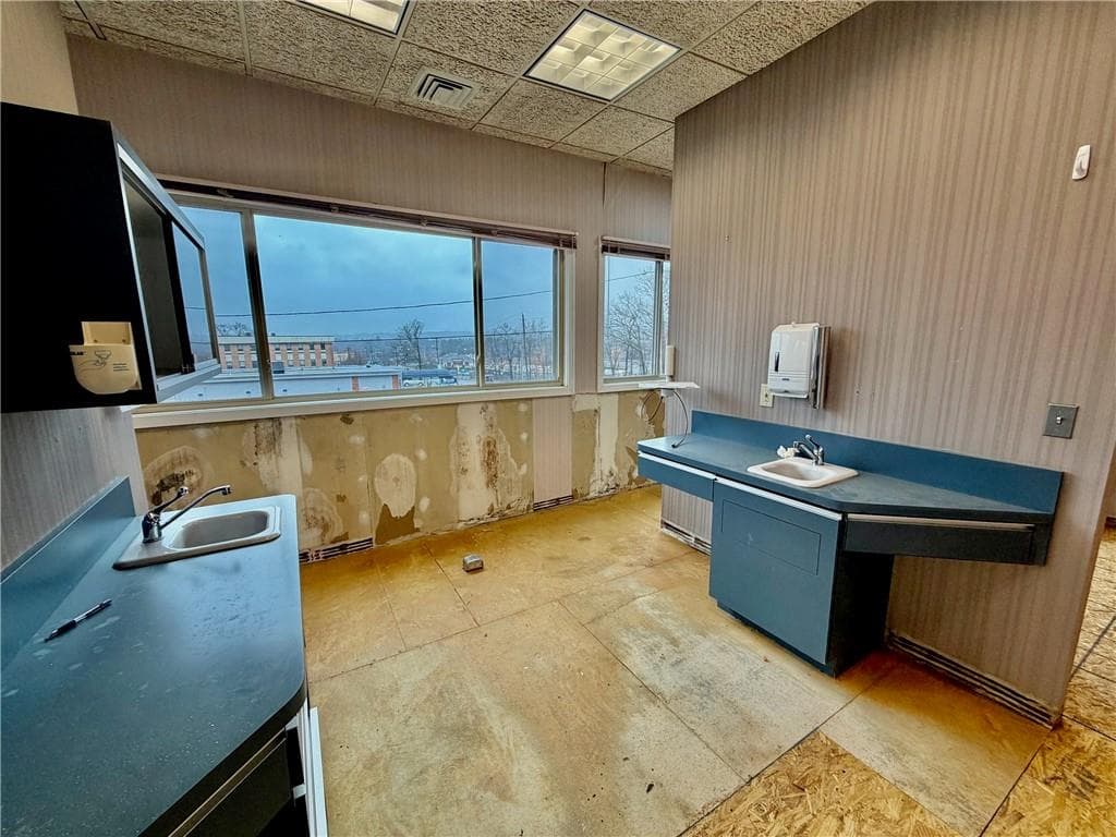 1090 New London Avenue UNIT 5 photo 24