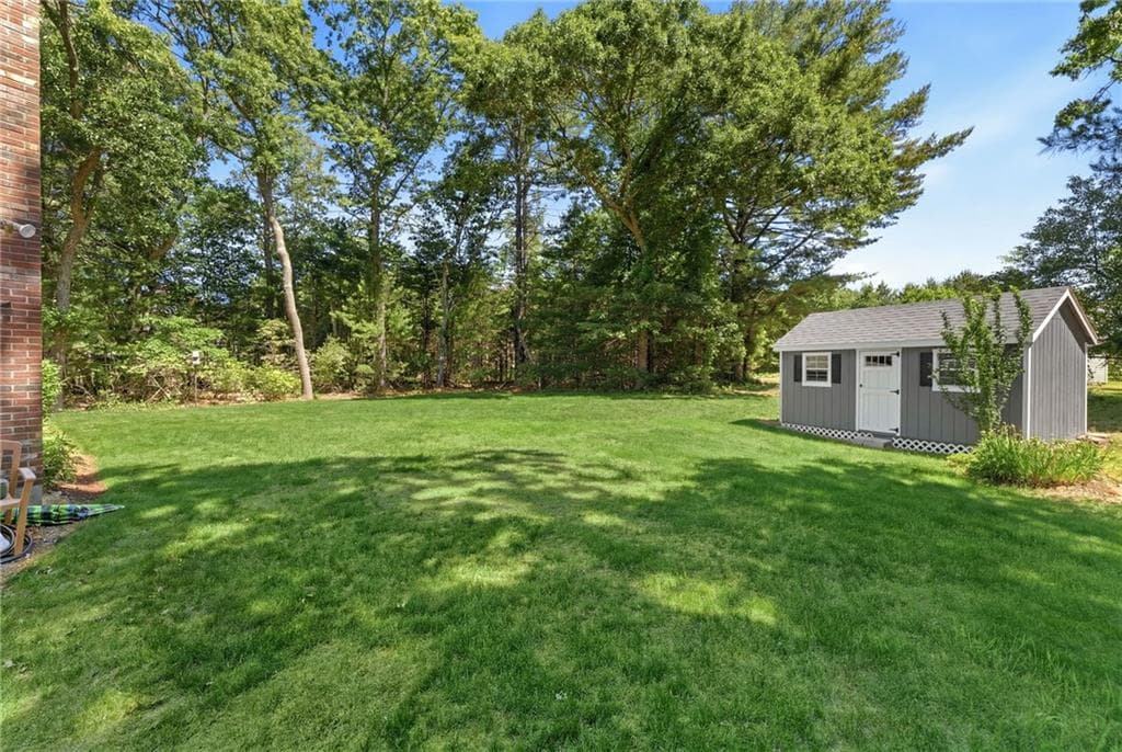 34 Crestwood Lane photo 13