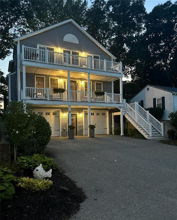 11 King Philip Avenue