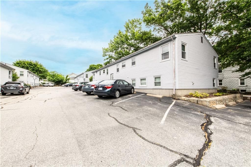 34 Capuano Avenue UNIT A photo 27