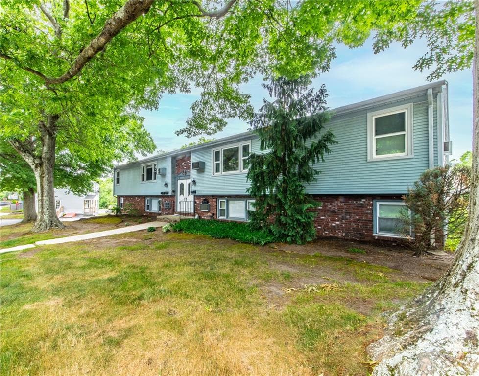 34 Capuano Avenue UNIT A photo 2