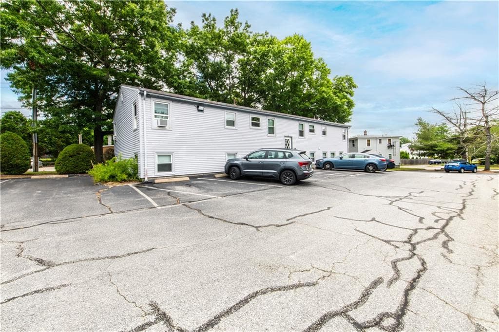 34 Capuano Avenue UNIT A photo 25