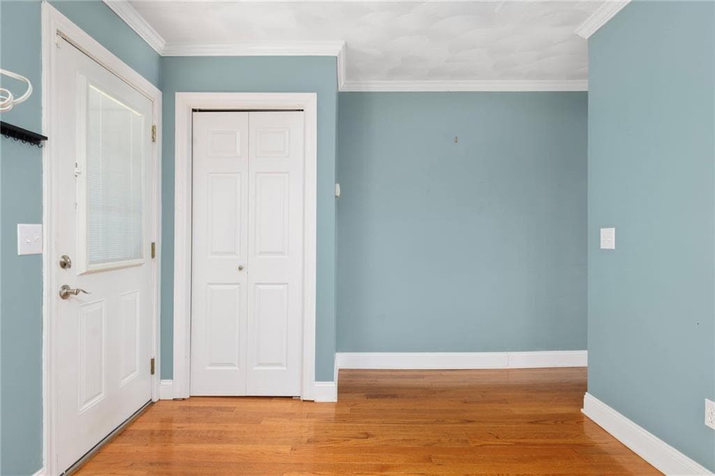 Condominium at 2799 Pawtucket Avenue, East Providence, photo 12 of 36