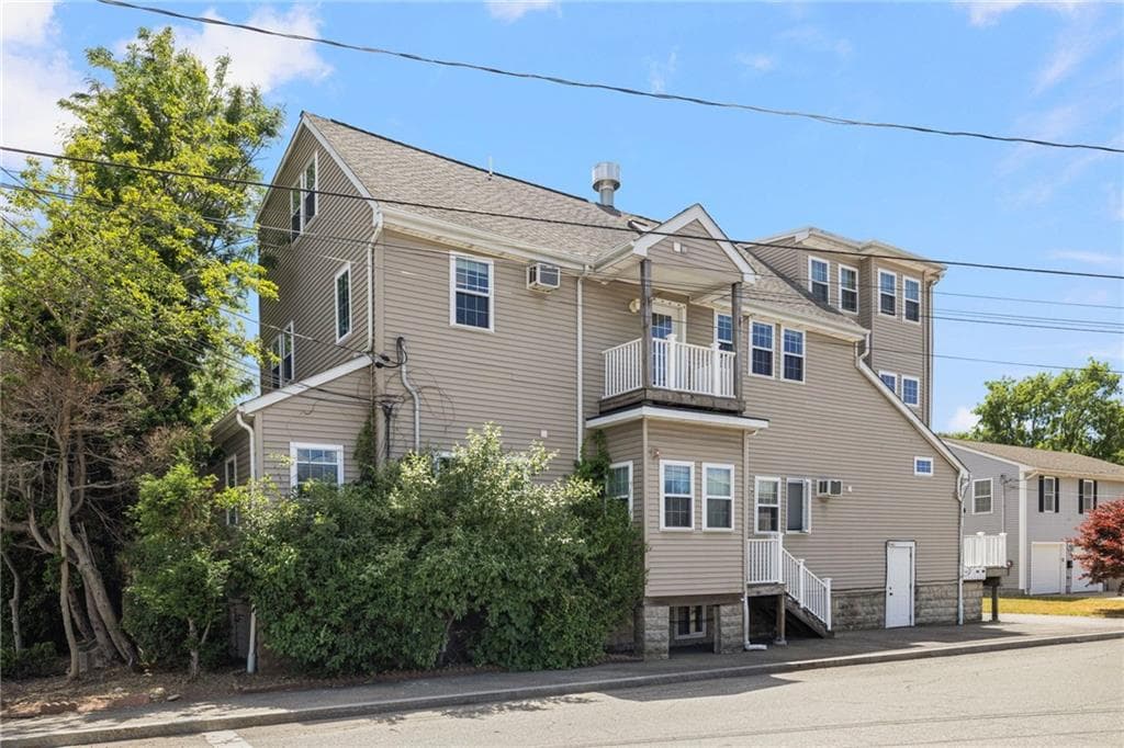 Condominium at 2799 Pawtucket Avenue, East Providence, photo 36 of 36