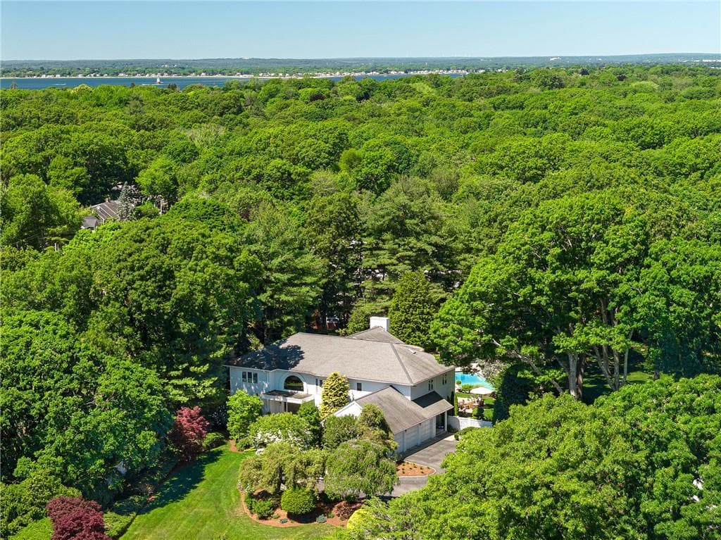 4 Jones Circle