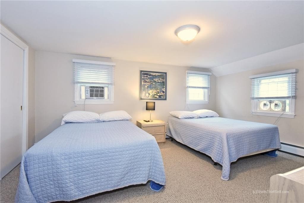 Single Family Residence at 17 Melbourne Drive, Narragansett, photo 17 of 27