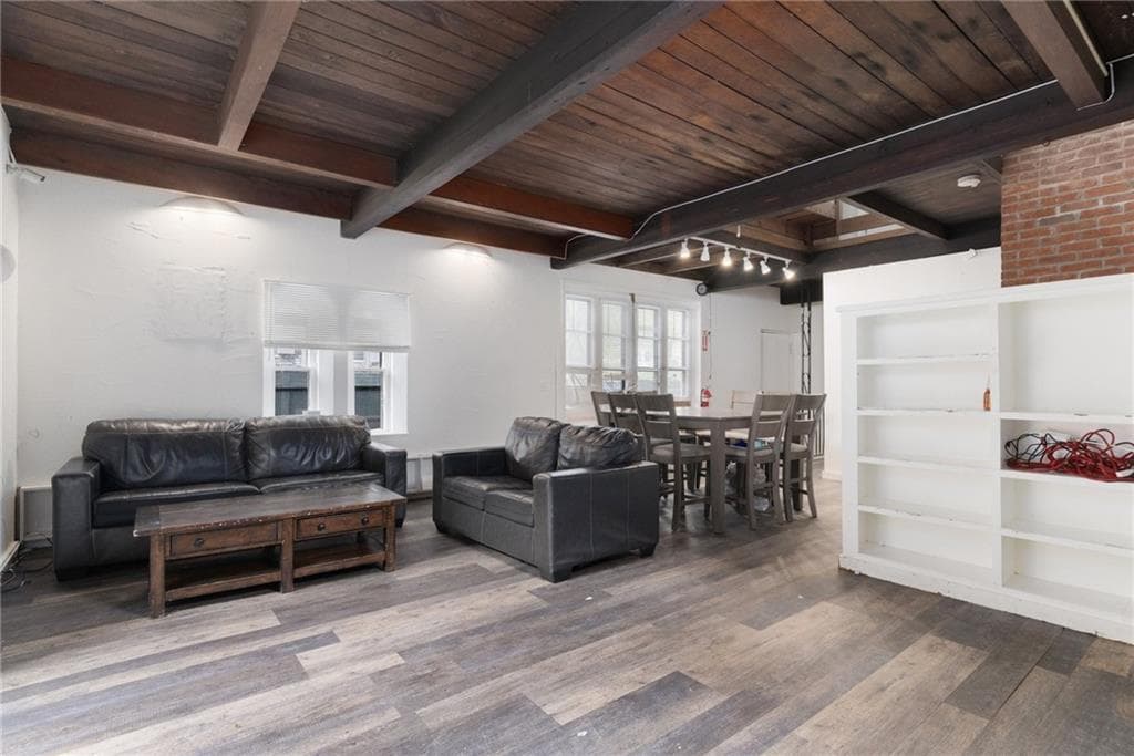 369 Thayer Street photo 6