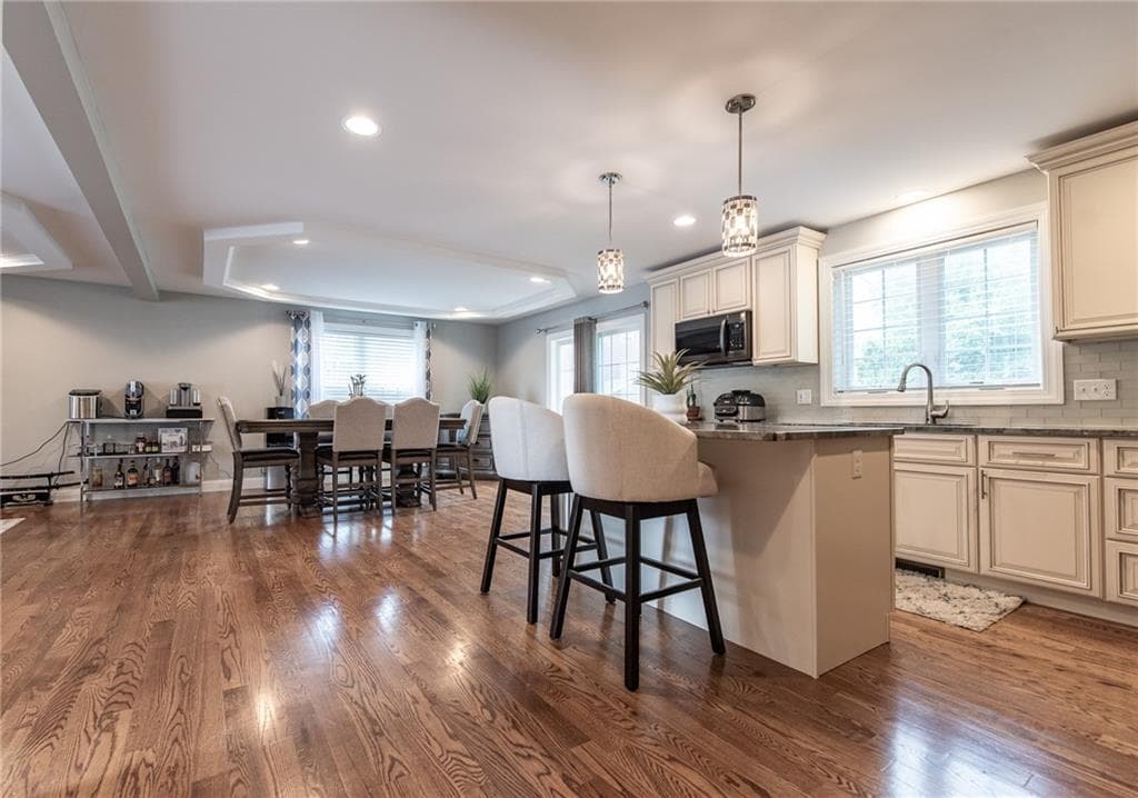 Single Family Residence at 182 Theresa Marie Avenue, Woonsocket, photo 12 of 39