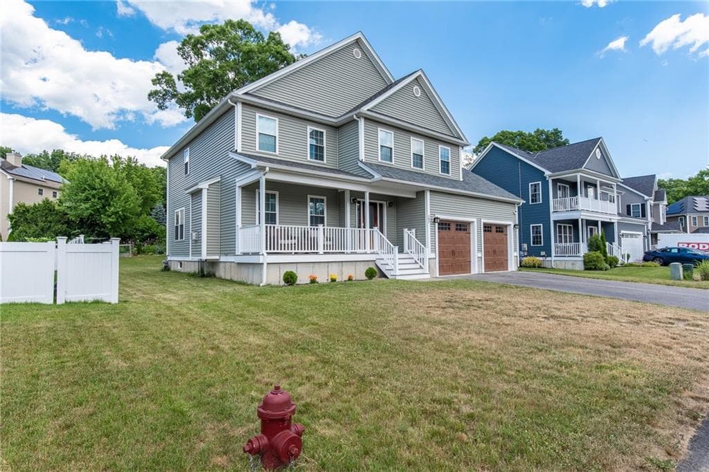 Single Family Residence at 182 Theresa Marie Avenue, Woonsocket, photo 36 of 39