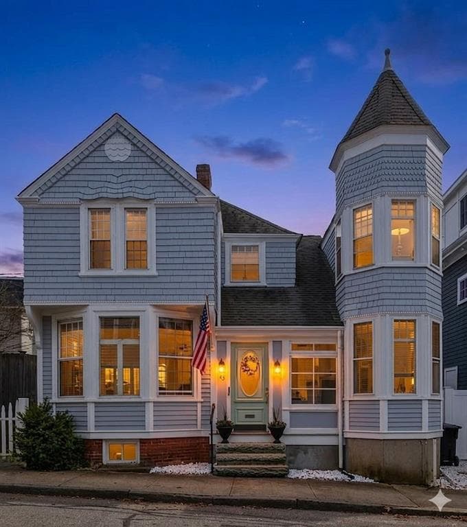 Single Family Residence at 43 Howard Street, Newport, photo 2 of 30
