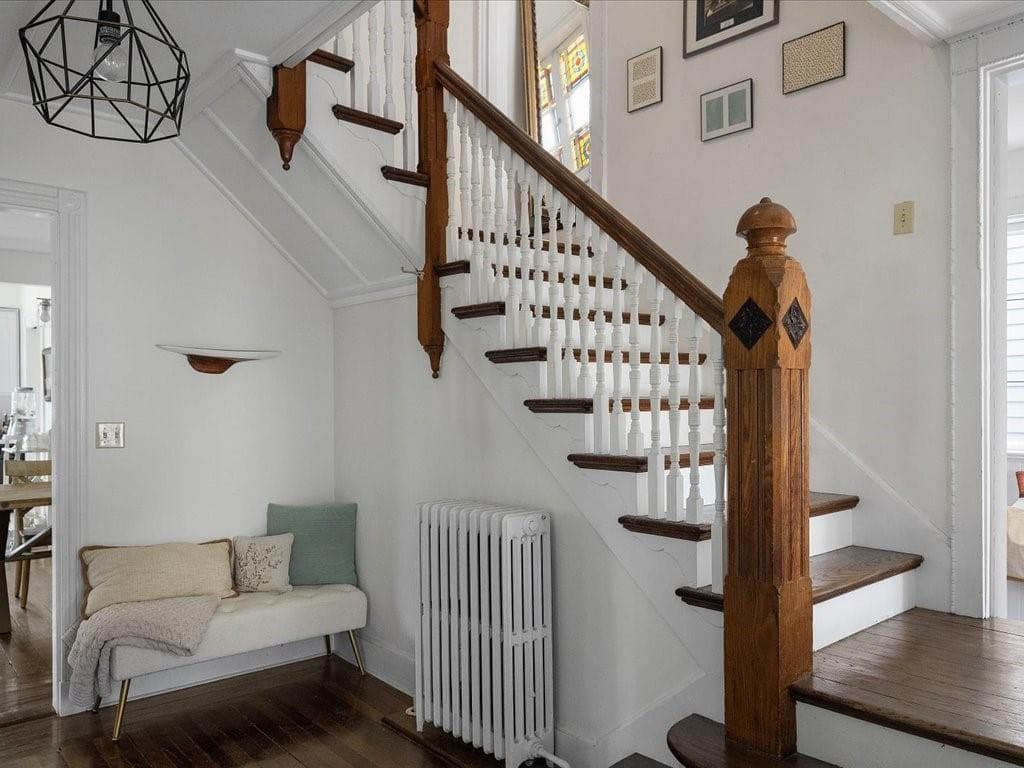 Single Family Residence at 43 Howard Street, Newport, photo 7 of 30