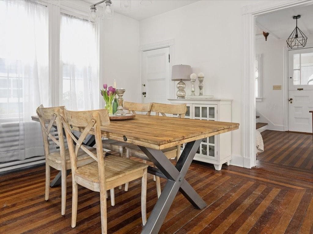 Single Family Residence at 43 Howard Street, Newport, photo 14 of 30
