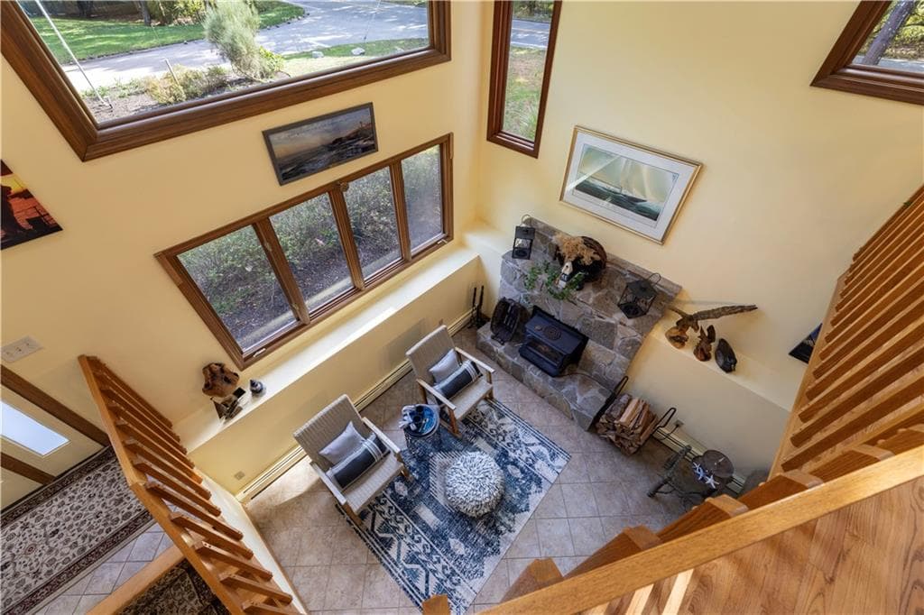 Single Family Residence at 8 Robin Drive, North Kingstown, photo 26 of 50