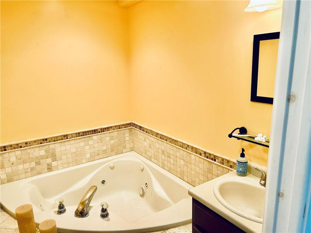 11 College Hill Road UNIT 5B photo 25