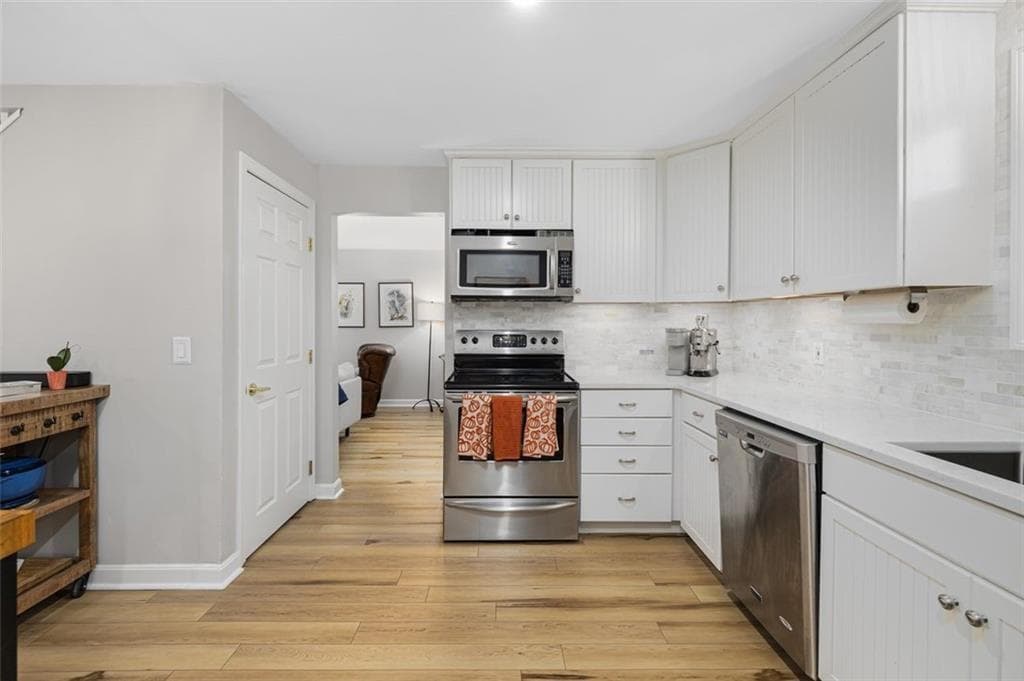 208 Marlborough Street UNIT 4 photo 8