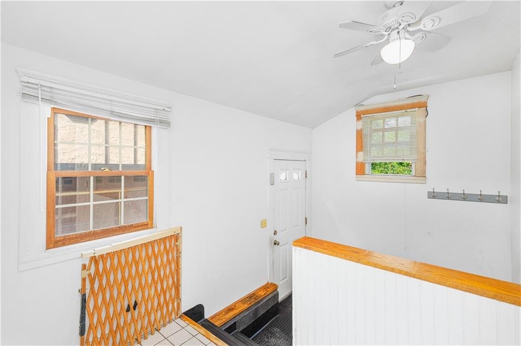 Single Family Residence at 4 Grandview Avenue, Lincoln, photo 22 of 49