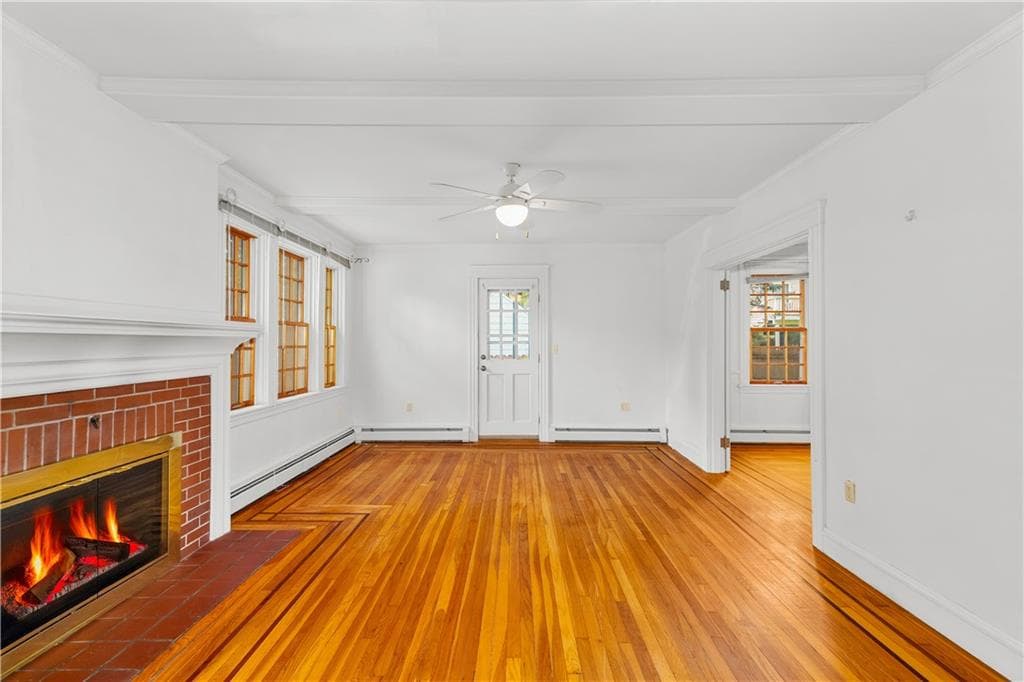 Single Family Residence at 4 Grandview Avenue, Lincoln, photo 11 of 49