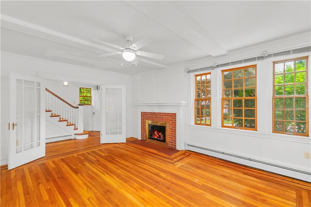 Single Family Residence at 4 Grandview Avenue, Lincoln, photo 8 of 49
