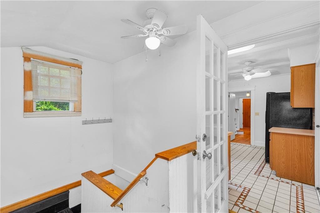 Single Family Residence at 4 Grandview Avenue, Lincoln, photo 21 of 49
