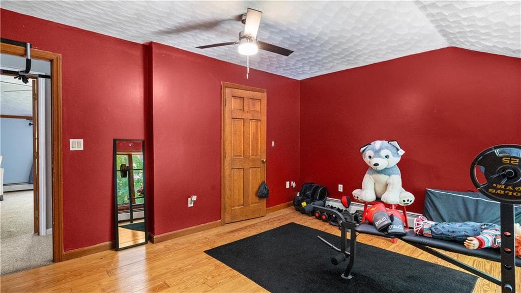 185 Scott Road photo 36