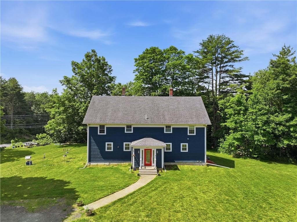 Single Family Residence at 2020 Bronco Highway, Burrillville, photo 4 of 50