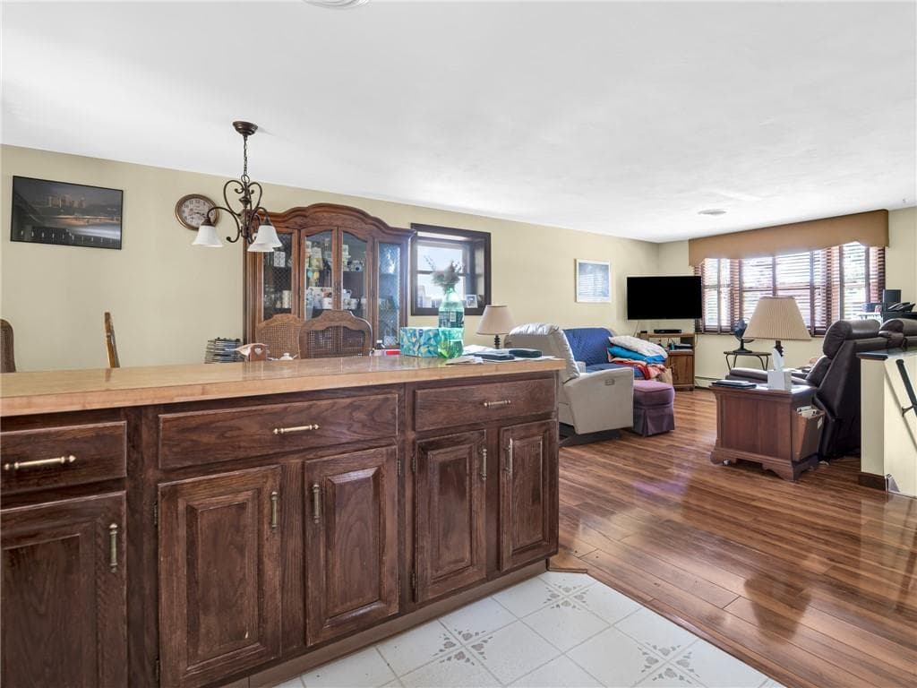 35 Sycamore Drive photo 6
