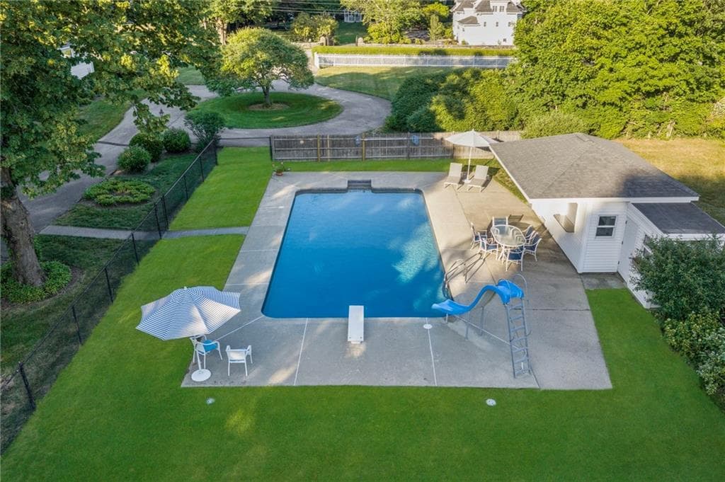 127 Beacon Avenue photo 47