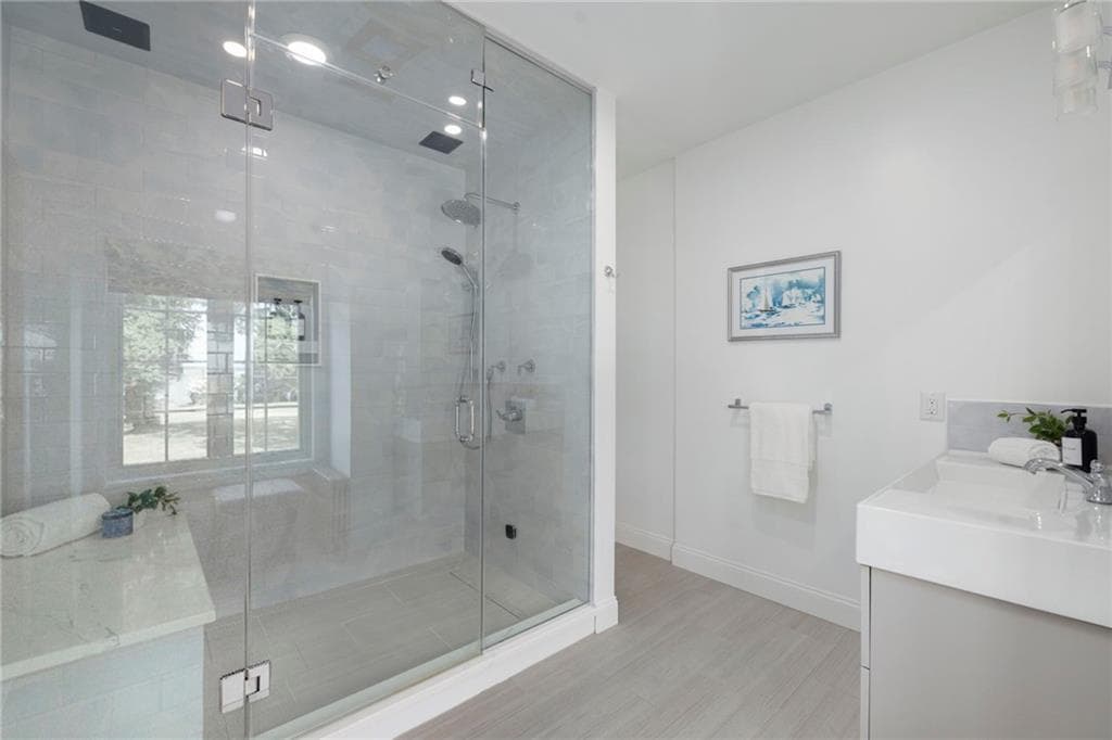 127 Beacon Avenue photo 33