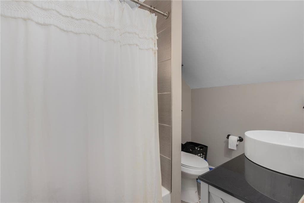 1315 New London Avenue photo 23