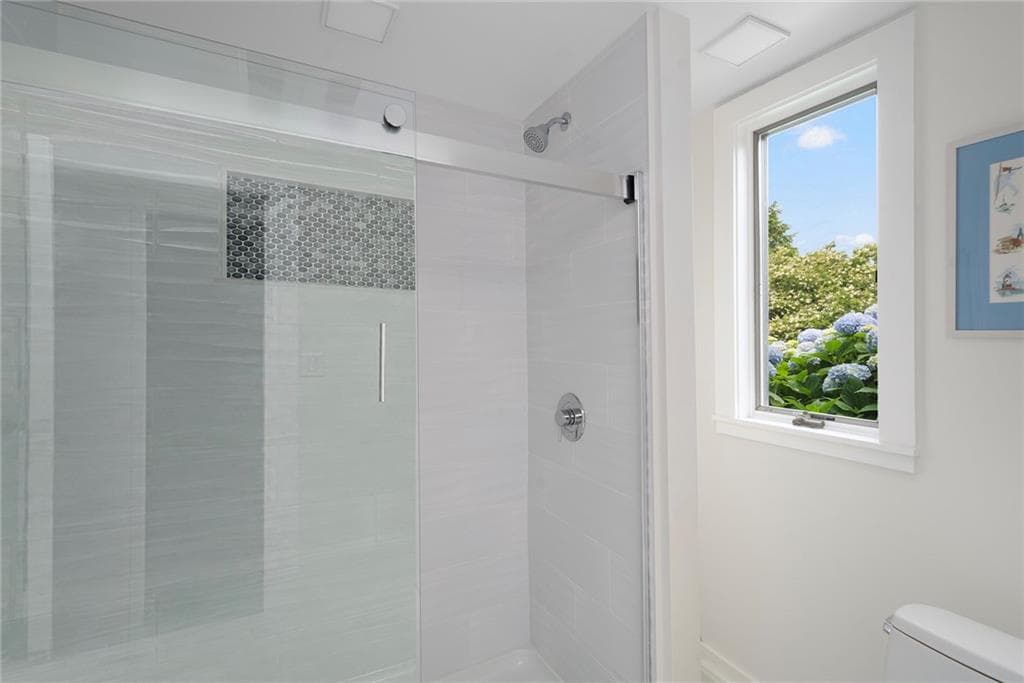 Single Family Residence at 43 A Bailey's Ledge Road, Little Compton, photo 9 of 14