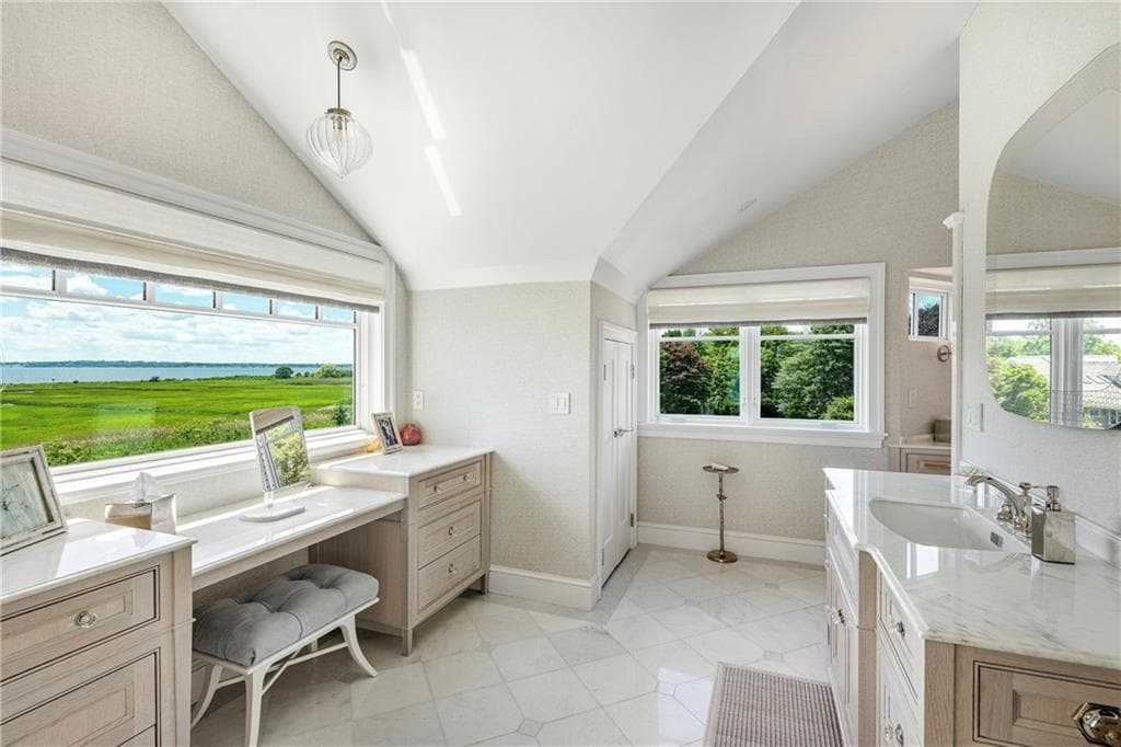 Single Family Residence at 24 Stone Tower Lane, Barrington, photo 29 of 48