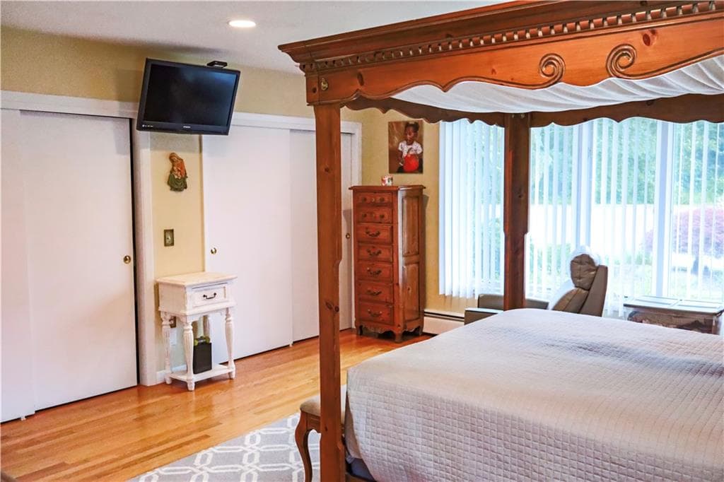 Single Family Residence at 42 Elmdale Avenue, Johnston, photo 8 of 18