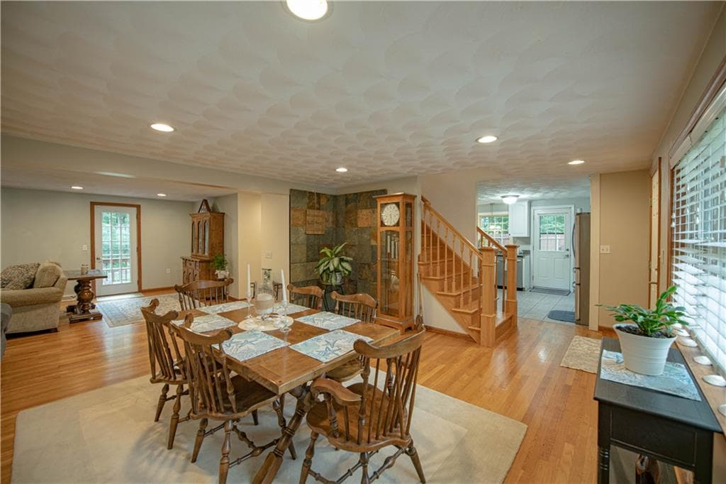 Single Family Residence at 20 Whipple Road, Smithfield, photo 12 of 27