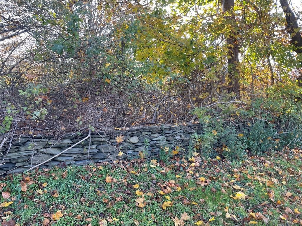 Unimproved Land at 0 West Main Road, Portsmouth, photo 4 of 6