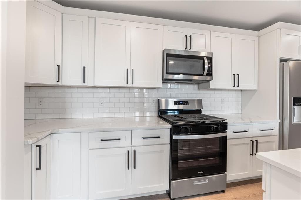 Condominium at 50 Ashburton St. Street UNIT 18, Providence, photo 6 of 40