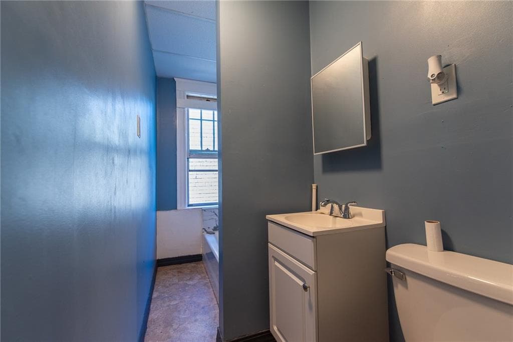 414 Rathbun Street photo 35