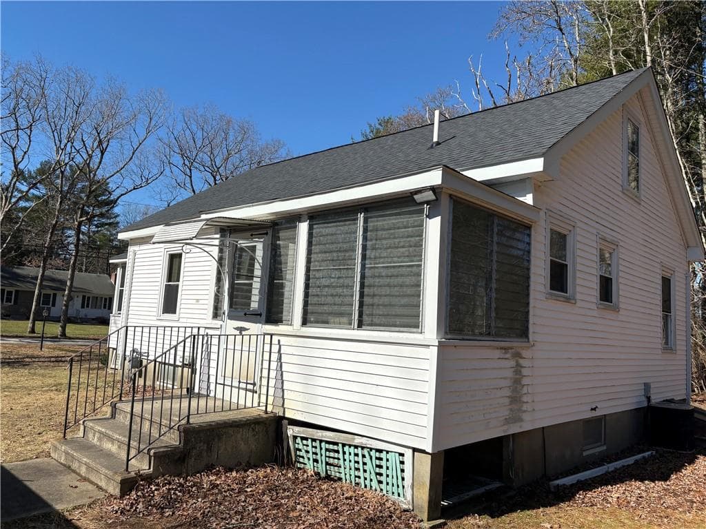 52 CARPENTER Street photo 5